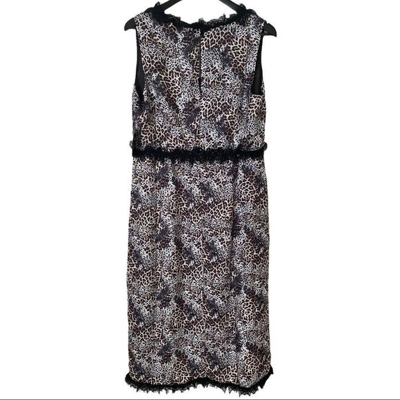 ⭐️Host Pick⭐️ 🆕 Elvi: Sleeveless Leopard Print & Lace Trim Midi Dress - Picture 4 of 13
